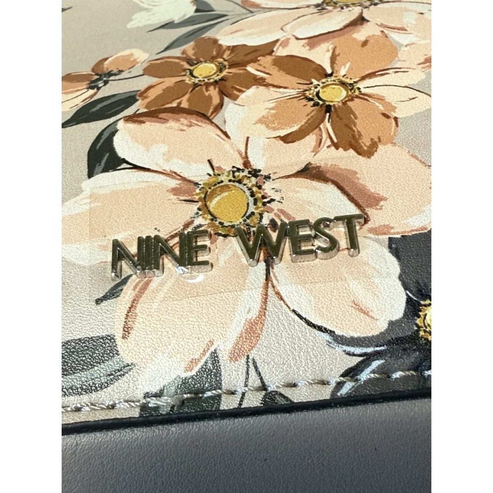 Nine West Calandra Mini Camera Crossbody Floral new Monterose Floral